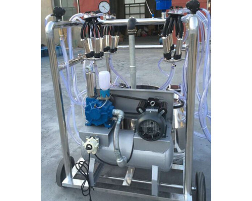 移动式4位带清洗牛专用挤奶机